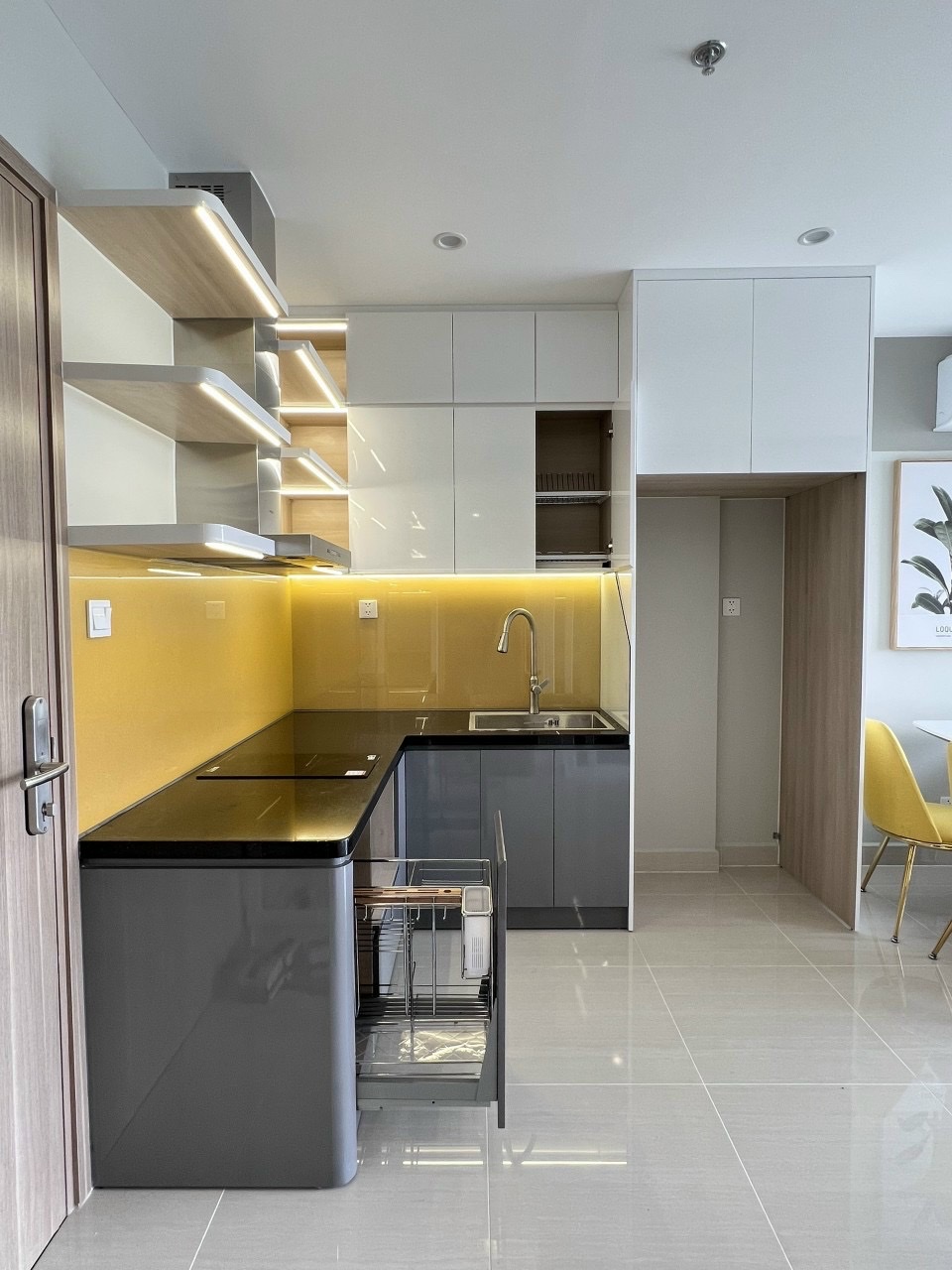 Tủ Bếp Gỗ Công Nghiệp Có Tốt Không? Ưu Và Nhược Điểm Nổi Bật